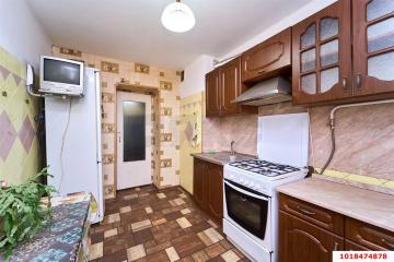 Фото №1: 4-комнатная квартира 78 м², 8/12 эт. - Краснодар, мкр. Комсомольский, ул. Уральская, 182
