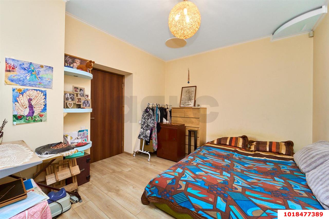 Фото №5: 2-комнатная квартира 43&nbsp;м², 2/2&nbsp;эт. - Краснодар, Западный внутригородской округ, мкр. Центральный, ул. Мира, 9/1