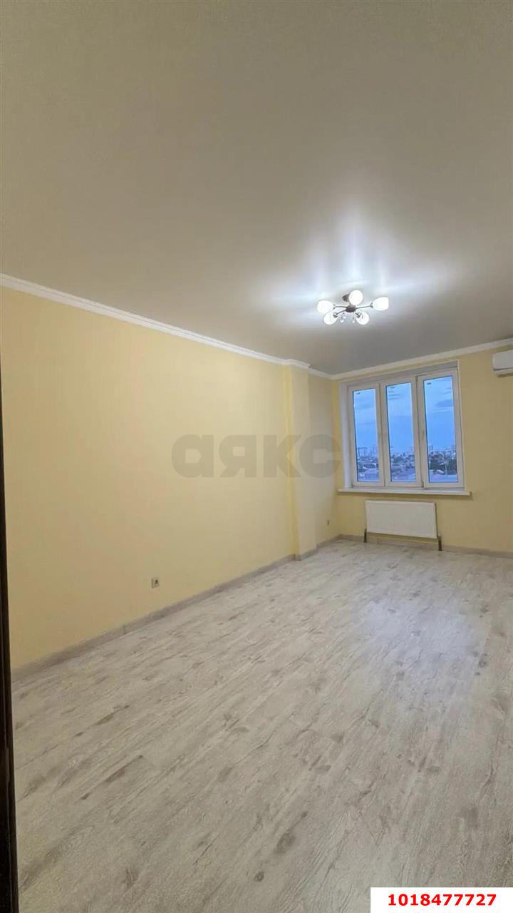 Фото №1: 1-комнатная квартира 35&nbsp;м², 10/11&nbsp;эт. - Краснодар, Карасунский внутригородской округ, Черёмушки, мкр. ЖК Привилегия, ул. Селезнёва, 4/15к2