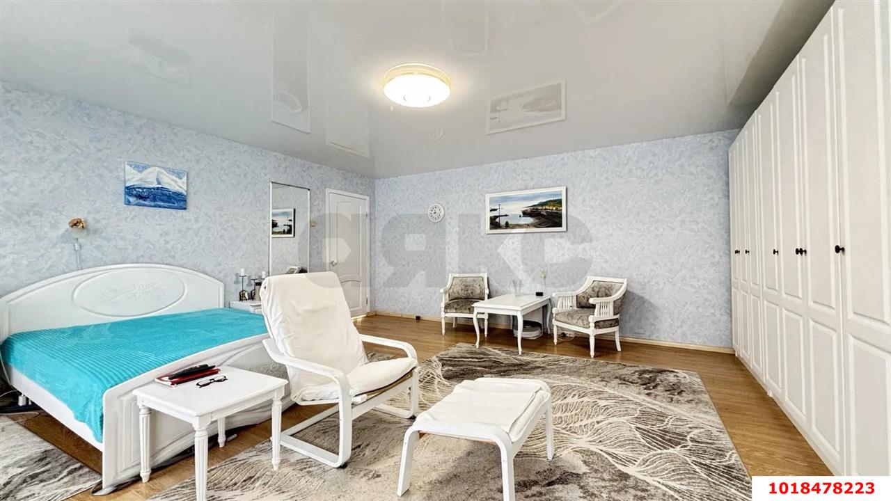 Фото №7: Дом 310&nbsp;м² + 9&nbsp;сот., 3&nbsp;эт. - Индустриальный, Прикубанский внутригородской округ, мкр. Дивный, ул. Путеводная, 35