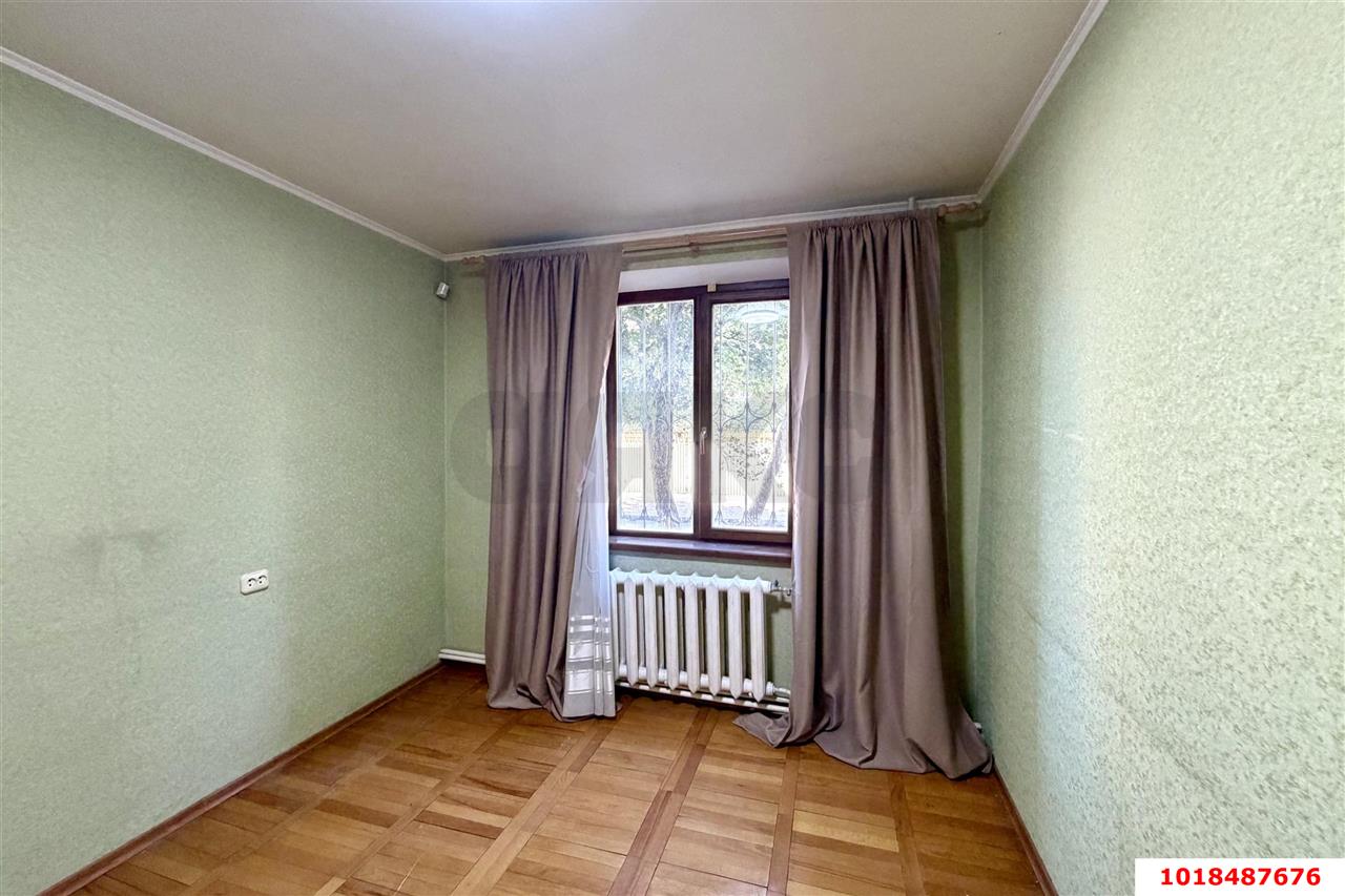 Фото №5: 2-комнатная квартира 50&nbsp;м², 1/10&nbsp;эт. - Краснодар, Западный внутригородской округ, мкр. Юбилейный, ул. Рождественская набережная, 29