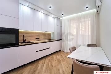 Фото №1: 1-комнатная квартира 38&nbsp;м², 17/23&nbsp;эт. - Краснодар, мкр. ЖК Маршал, ул. Гаражная, 87