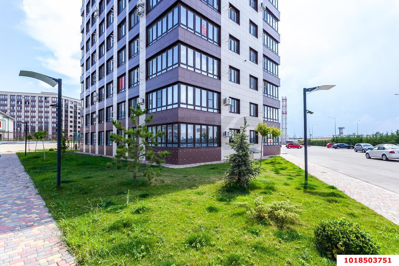 Фото №1: 1-комнатная квартира 50&nbsp;м², 5/9&nbsp;эт. - Новая Адыгея, мкр. жилой комплекс Мега-Победа 2, ул. Песочная, 1к3