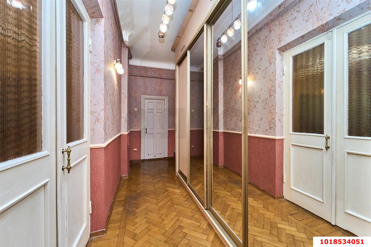 Фото №13: 2-комнатная квартира 78&nbsp;м², 2/3&nbsp;эт. - Краснодар, Западный внутригородской округ, мкр. Центральный, ул. Рашпилевская, 49