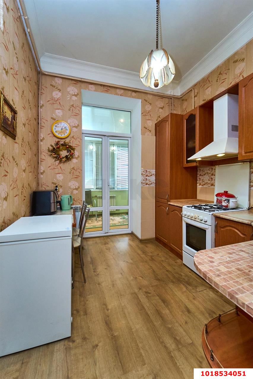Фото №3: 2-комнатная квартира 78&nbsp;м², 2/3&nbsp;эт. - Краснодар, Западный внутригородской округ, мкр. Центральный, ул. Рашпилевская, 49