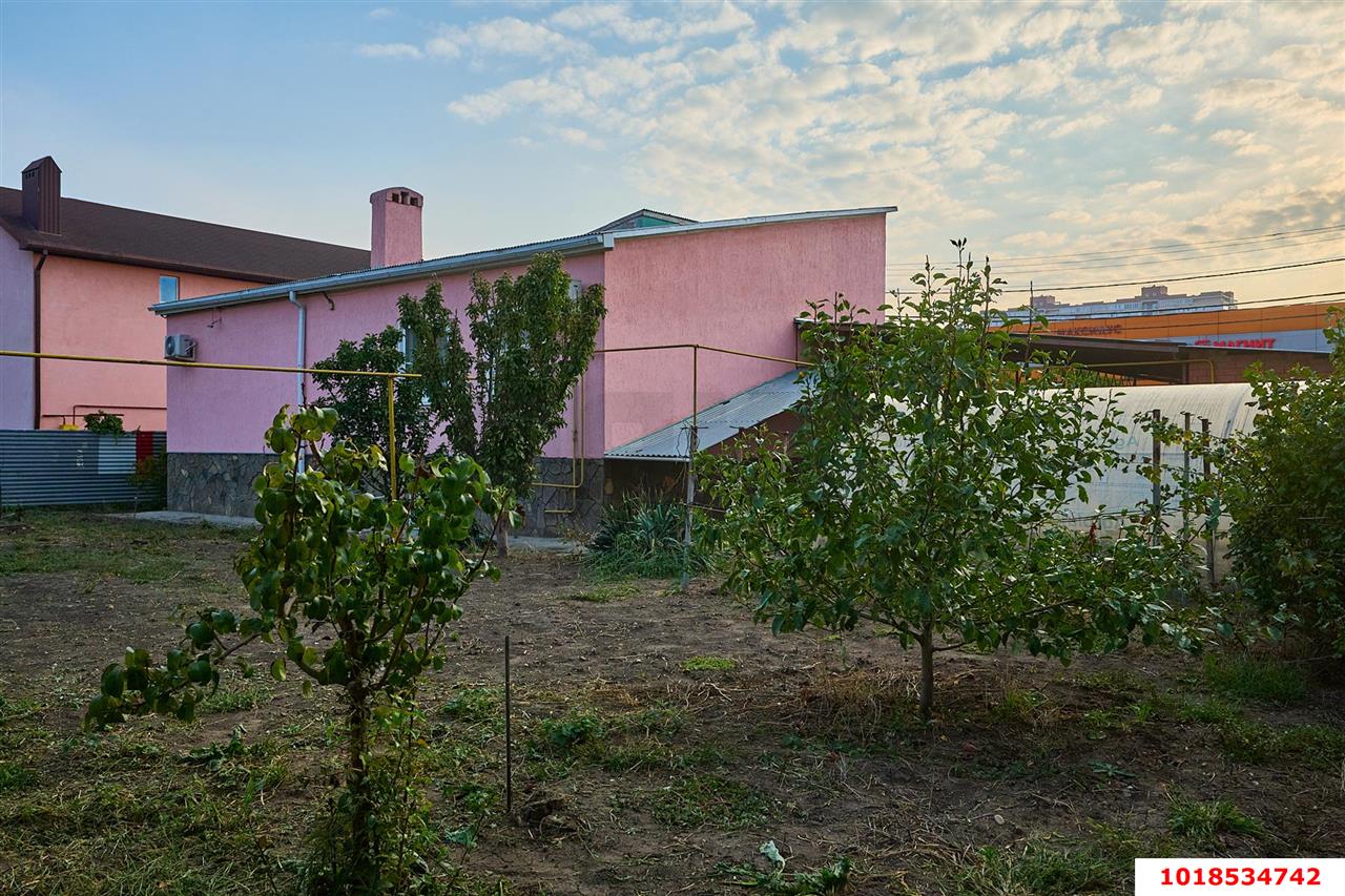 Фото №10: Дом 255&nbsp;м² + 10&nbsp;сот., 2&nbsp;эт. - Краснодар, мкр. Прикубанский внутригородской округ, ул. Митинская, 7