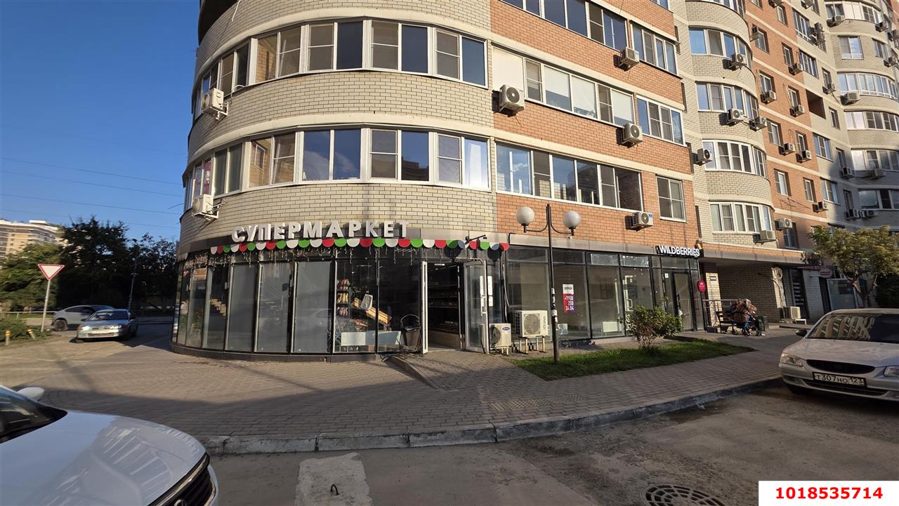 Фото №3: Торговое помещение 60&nbsp;м², 1/10&nbsp;эт. - Краснодар, Прикубанский внутригородской округ, Россинского, мкр. жилой комплекс Инсити-Парк, ул. Командорская, 1/3