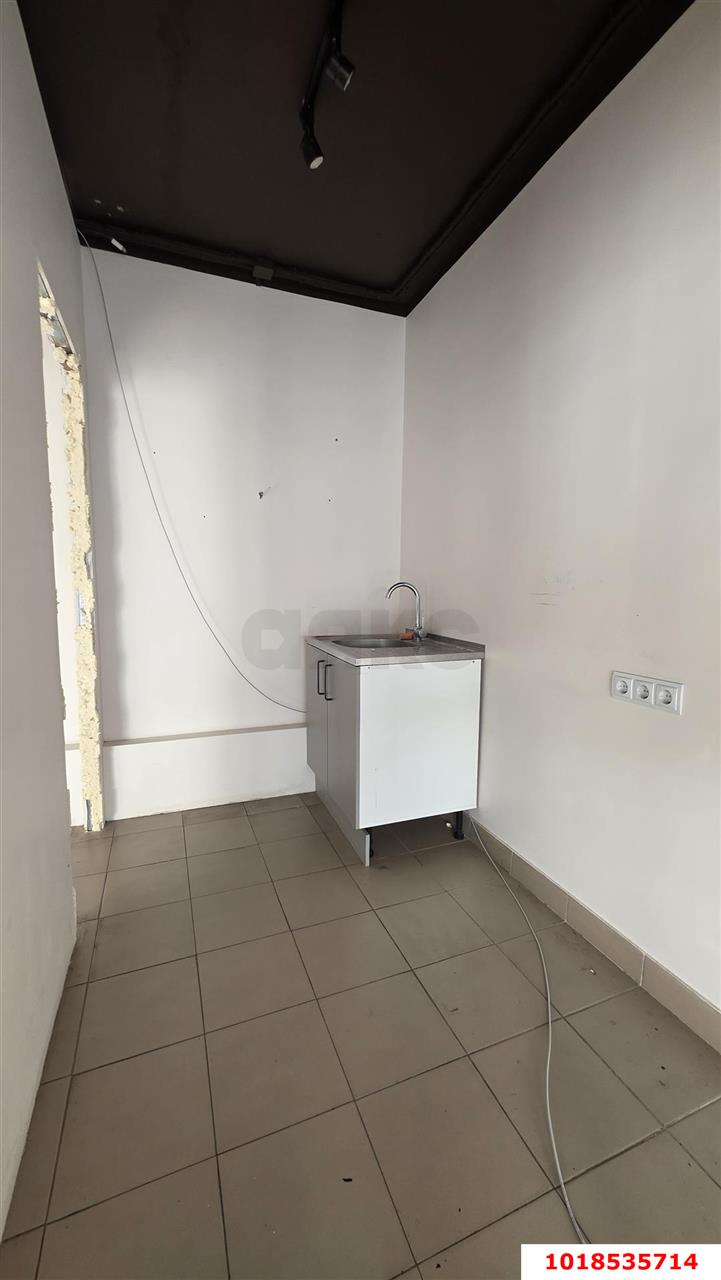 Фото №11: Торговое помещение 60&nbsp;м², 1/10&nbsp;эт. - Краснодар, Прикубанский внутригородской округ, Россинского, мкр. жилой комплекс Инсити-Парк, ул. Командорская, 1/3