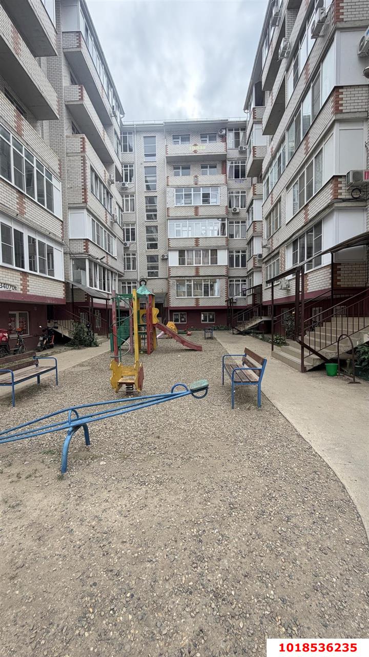 Фото №1: 1-комнатная квартира 30&nbsp;м², 6/6&nbsp;эт. - Краснодар, мкр. Прикубанский внутригородской округ, ул. Куликова Поля, 16