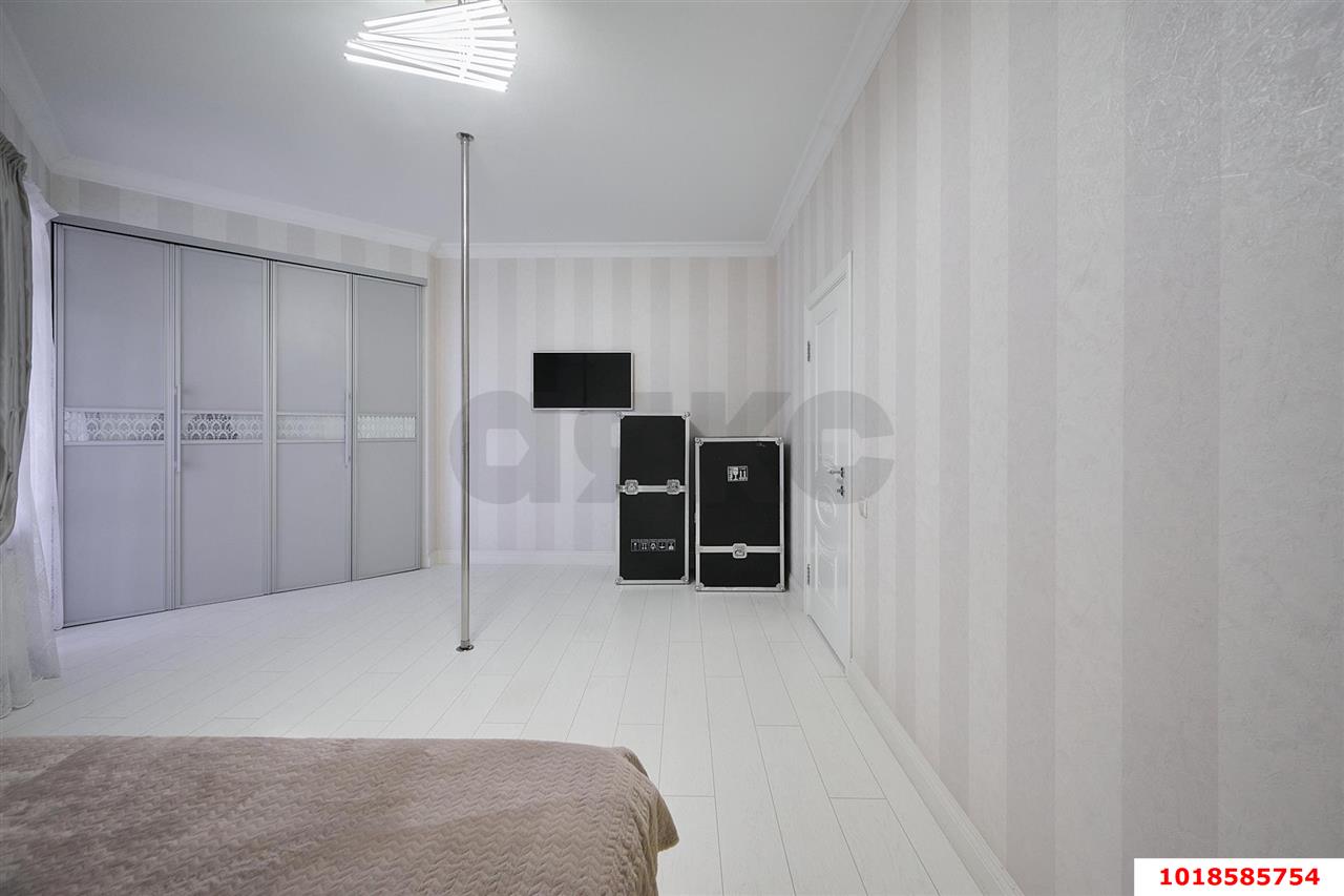Фото №13: 3-комнатная квартира 165&nbsp;м², 3/6&nbsp;эт. - Краснодар, Прикубанский внутригородской округ, мкр. Немецкая Деревня, ул. Баварская, 8