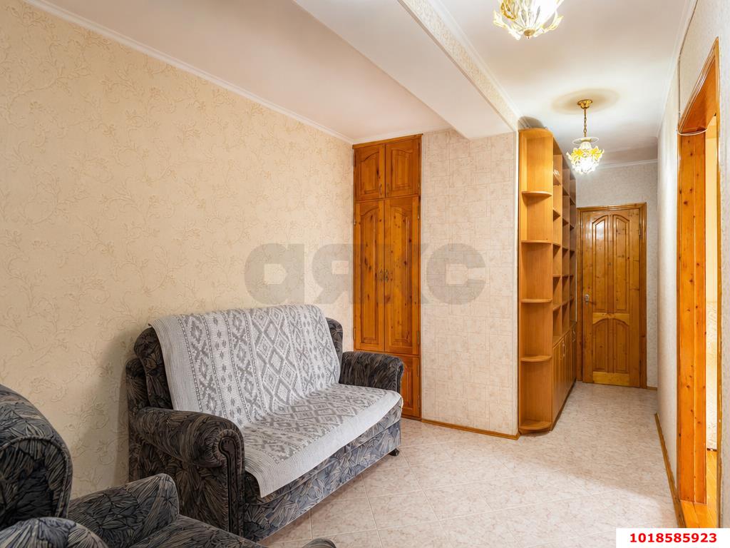 Фото №9: 2-комнатная квартира 56&nbsp;м², 6/10&nbsp;эт. - Краснодар, Прикубанский внутригородской округ, мкр. Завод Измерительных Приборов, ул. имени 40-летия Победы, 33/1