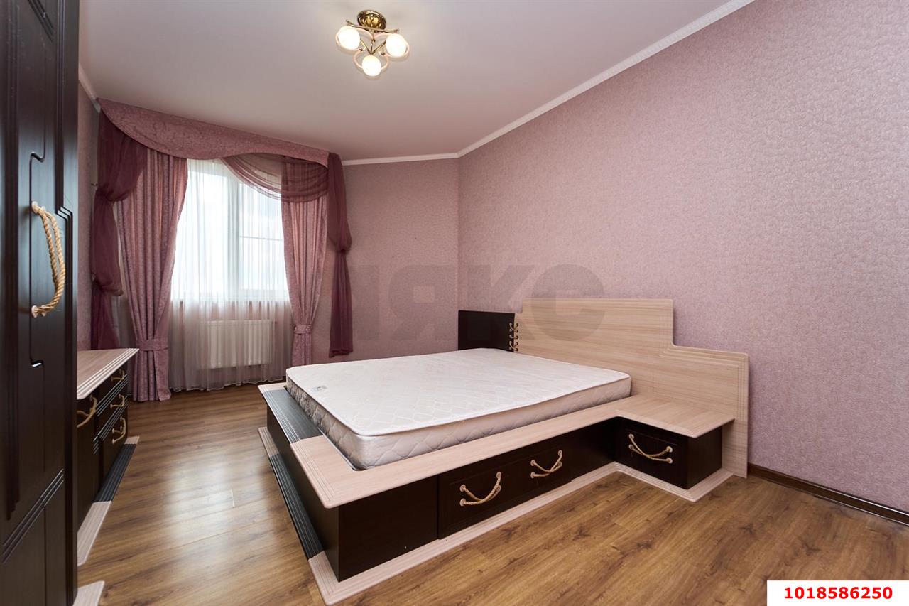 Фото №8: 2-комнатная квартира 72&nbsp;м², 11/16&nbsp;эт. - Краснодар, Западный внутригородской округ, ЖК Новый Город, мкр. Юбилейный, б-р Клары Лучко, 16
