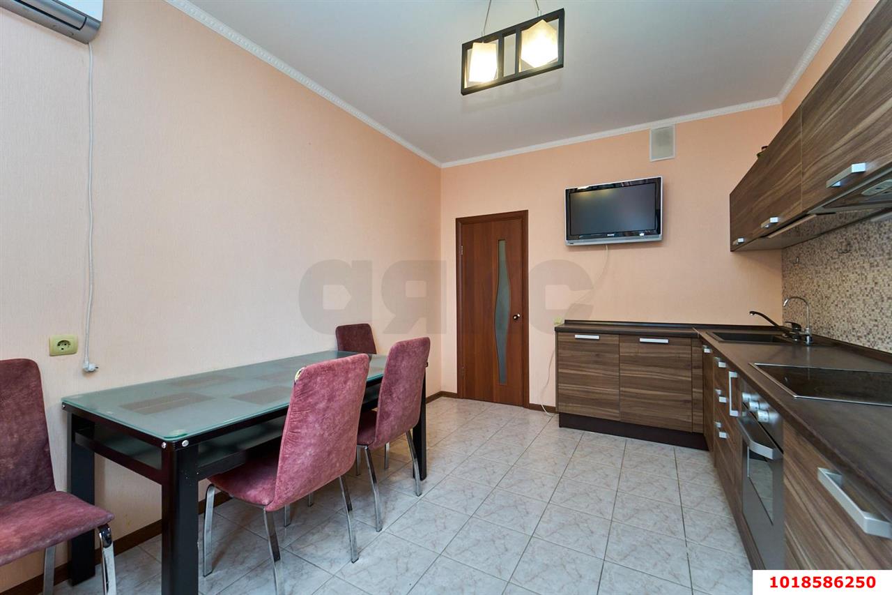 Фото №6: 2-комнатная квартира 72&nbsp;м², 11/16&nbsp;эт. - Краснодар, Западный внутригородской округ, ЖК Новый Город, мкр. Юбилейный, б-р Клары Лучко, 16
