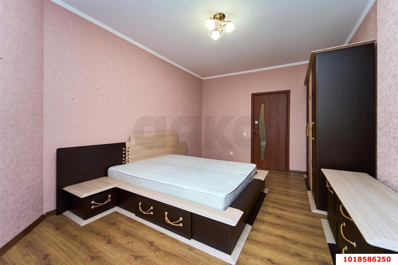 Фото №10: 2-комнатная квартира 72&nbsp;м², 11/16&nbsp;эт. - Краснодар, Западный внутригородской округ, ЖК Новый Город, мкр. Юбилейный, б-р Клары Лучко, 16