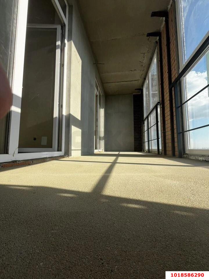 Фото №14: 2-комнатная квартира 71&nbsp;м², 13/24&nbsp;эт. - Знаменский, Карасунский внутригородской округ, мкр. Родные Просторы, ул. Природная, 10Бк21