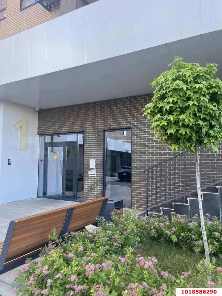 Фото №20: 2-комнатная квартира 71&nbsp;м², 13/24&nbsp;эт. - Знаменский, Карасунский внутригородской округ, мкр. Родные Просторы, ул. Природная, 10Бк21