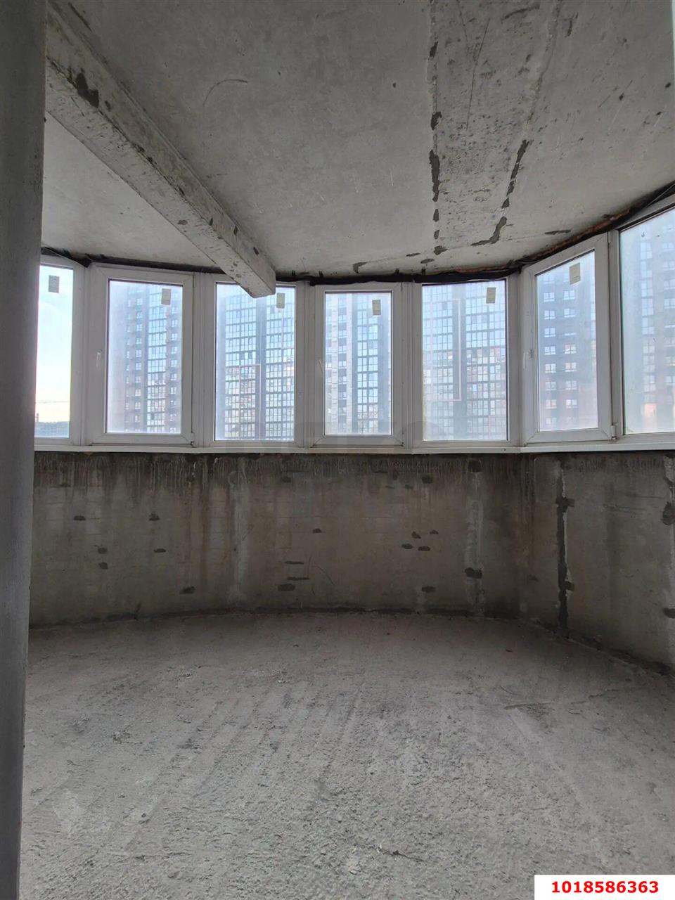 Фото №7: 2-комнатная квартира 71&nbsp;м², 5/17&nbsp;эт. - Краснодар, Прикубанский внутригородской округ, Россинского, мкр. жилой комплекс Символ, ул. Командорская, 9/1