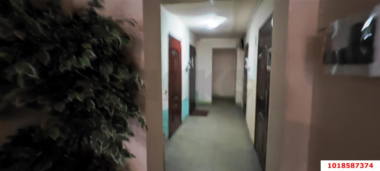 Фото №8: Торговое помещение 16&nbsp;м², 4&nbsp;эт. - Краснодар, Прикубанский внутригородской округ, Калинино, мкр. Завод Радиоизмерительных Приборов, пер. Гаражный, 14/1