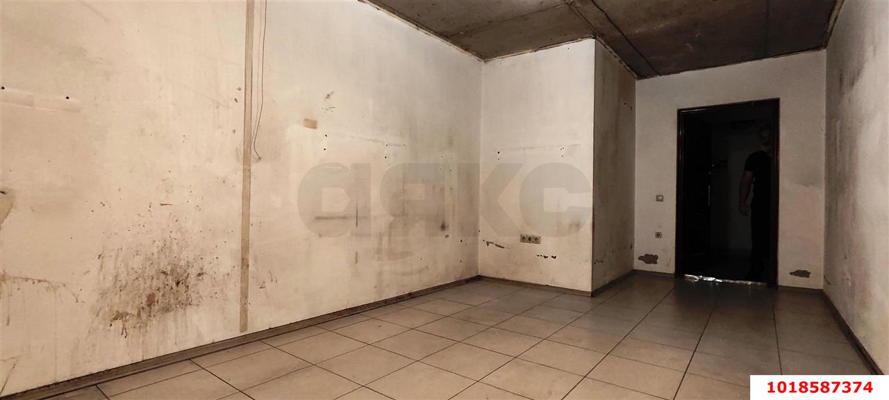 Фото №5: Торговое помещение 16&nbsp;м², 4&nbsp;эт. - Краснодар, Прикубанский внутригородской округ, Калинино, мкр. Завод Радиоизмерительных Приборов, пер. Гаражный, 14/1