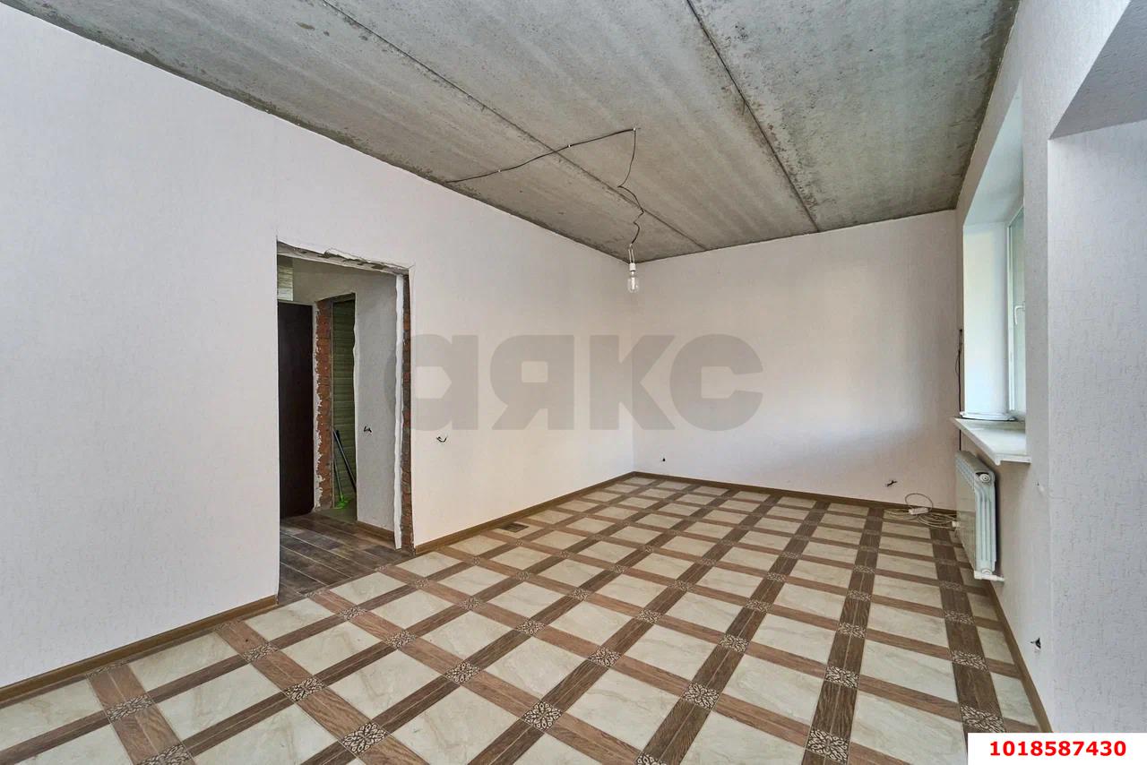 Фото №7: Дом 135&nbsp;м² + 2.7&nbsp;сот., 2&nbsp;эт. - Российский, Прикубанский внутригородской округ, мкр. КП Альпийская деревня, ул. Витебская, 75