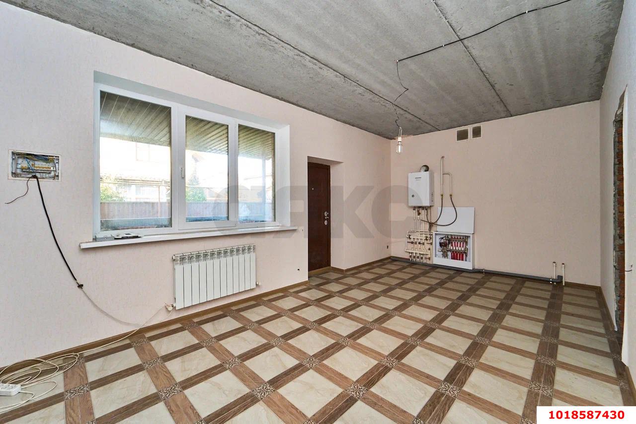 Фото №6: Дом 135&nbsp;м² + 2.7&nbsp;сот., 2&nbsp;эт. - Российский, Прикубанский внутригородской округ, мкр. КП Альпийская деревня, ул. Витебская, 75