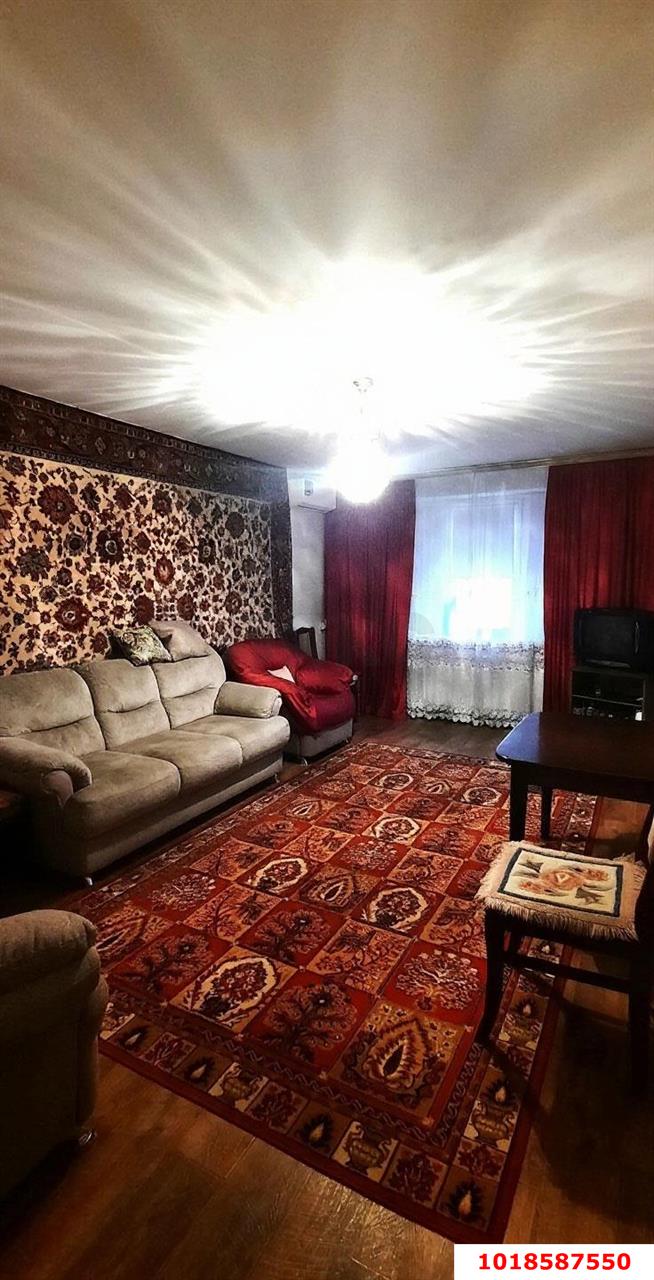 Фото №11: 2-комнатная квартира 74&nbsp;м², 9/16&nbsp;эт. - Краснодар, Центральный внутригородской округ, жилой комплекс имени Чехова, мкр. Дубинка, ул. 1-я Линия Поймы реки Кубань, 2