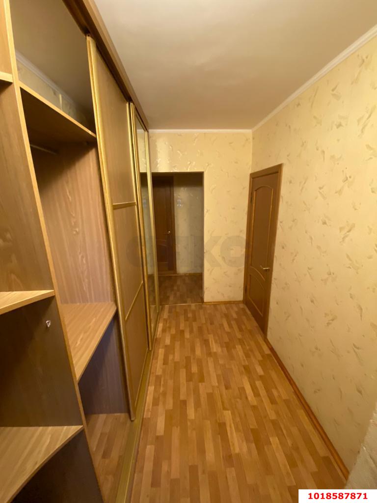 Фото №9: 4-комнатная квартира 82&nbsp;м², 2/10&nbsp;эт. - Новороссийск, Южный, мкр. 10-й, ул. Малоземельская, 1