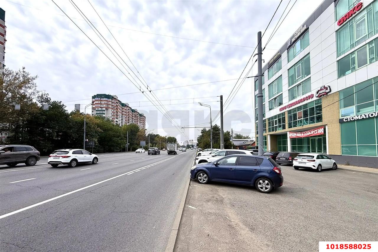 Фото №6: Офисное помещение 23&nbsp;м², 5/5&nbsp;эт. - Краснодар, Карасунский внутригородской округ, ж/м Пашковский, ул. имени В.Н. Мачуги, 41
