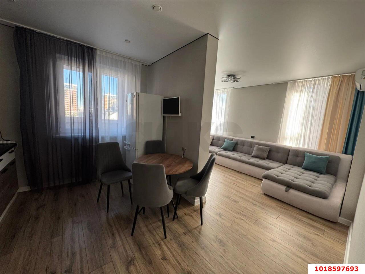 Фото №1: 3-комнатная квартира 70&nbsp;м², 4/16&nbsp;эт. - Краснодар, Прикубанский внутригородской округ, мкр. жилой комплекс Самолёт-4, ул. Ивана Беличенко, 95к1