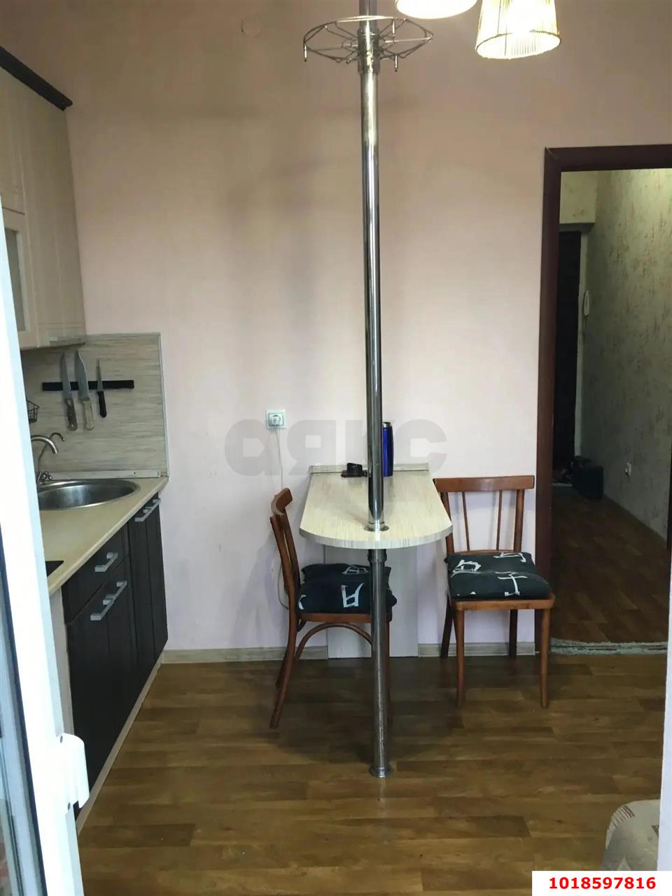 Фото №8: 1-комнатная квартира 35&nbsp;м², 2/16&nbsp;эт. - Краснодар, Западный внутригородской округ, мкр. Юбилейный, пр-кт Чекистов, 38