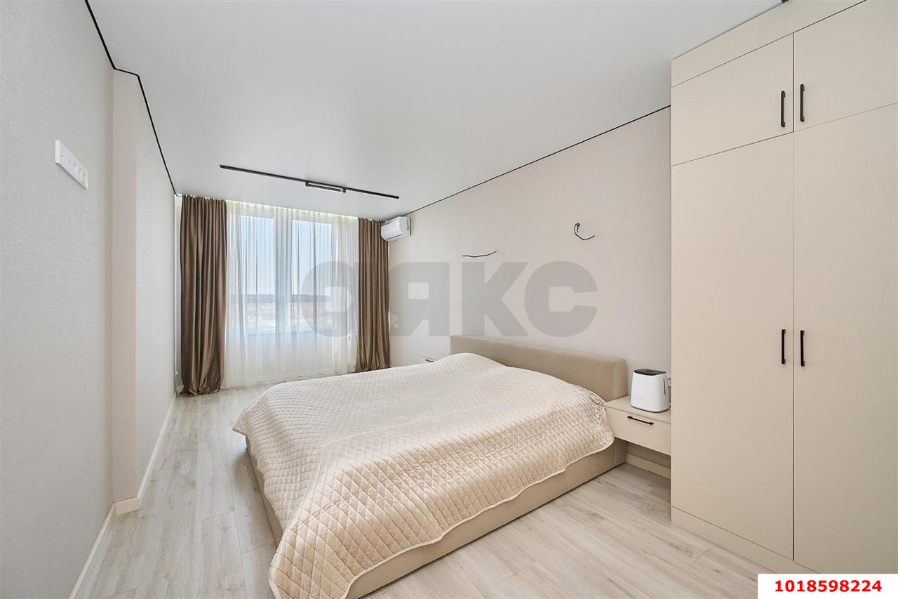 Фото №7: 2-комнатная квартира 72&nbsp;м², 12/18&nbsp;эт. - Знаменский, Карасунский внутригородской округ, мкр. Родные Просторы, ул. Природная, 10Бк2