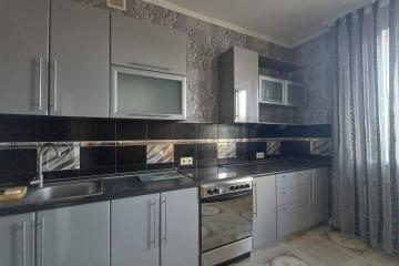 Фото №1: 2-комнатная квартира 60 м², 2/3 эт. - Краснодар, мкр. Музыкальный, пер. Есенина, 12