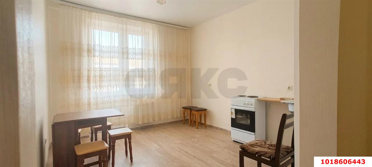 Фото №3: 1-комнатная квартира 36&nbsp;м², 5/5&nbsp;эт. - Краснодар, Прикубанский внутригородской округ, мкр. ЖК Подсолнухи, ул. Сахалинская, 15к2