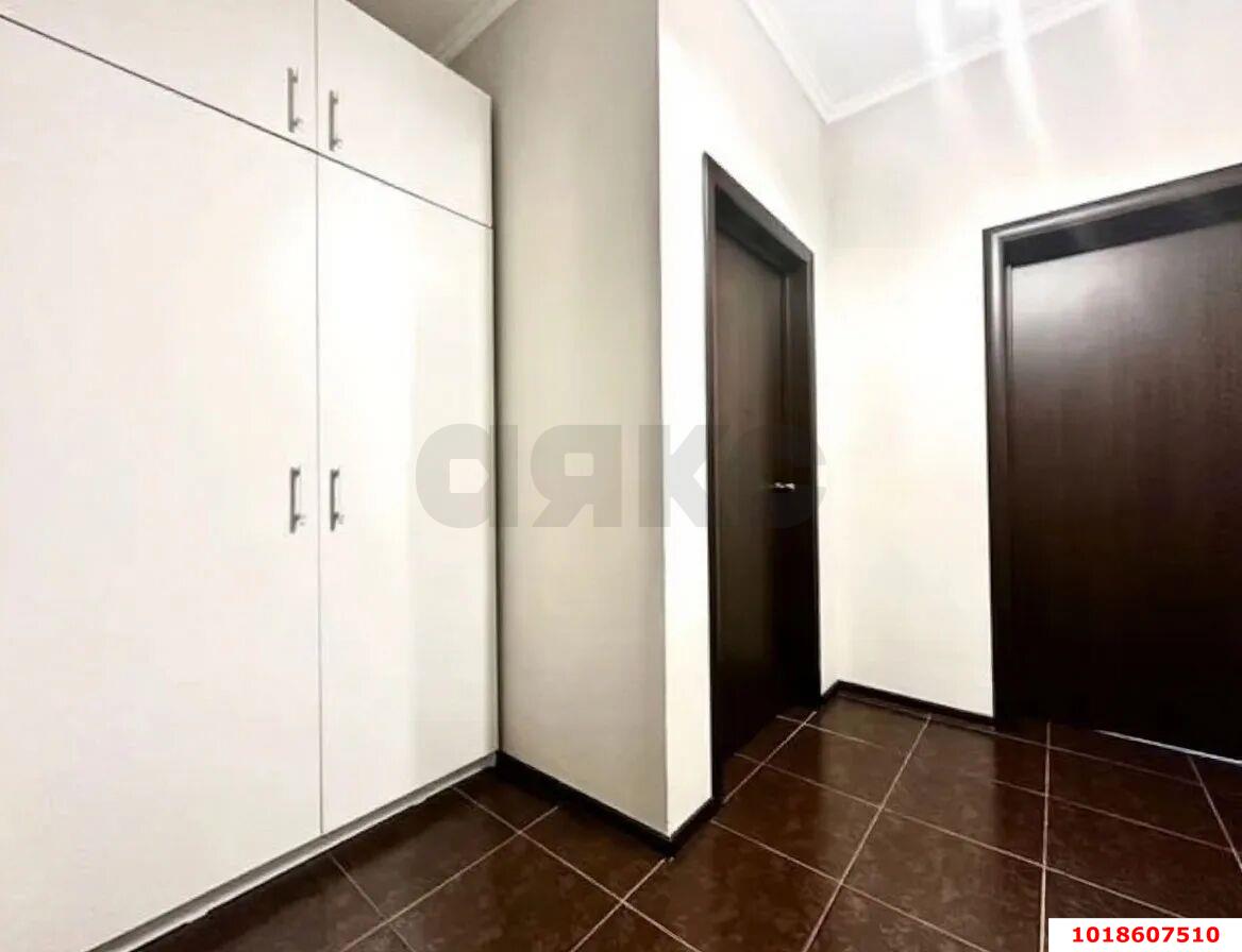 Фото №3: 1-комнатная квартира 43&nbsp;м², 15/18&nbsp;эт. - Краснодар, Прикубанский внутригородской округ, Фестивальный, мкр. Солнечный, ул. имени Симиренко, 71к1