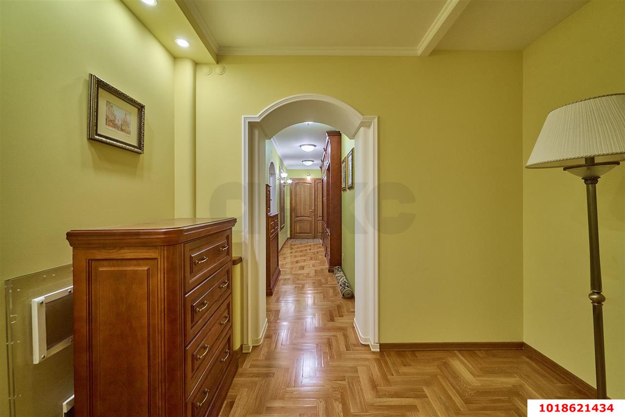 Фото №26: 3-комнатная квартира 122&nbsp;м², 10/14&nbsp;эт. - Краснодар, Западный внутригородской округ, мкр. Центральный, ул. имени Пушкина, 5