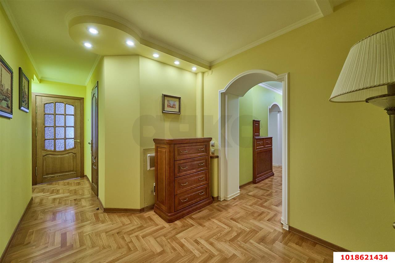 Фото №25: 3-комнатная квартира 122&nbsp;м², 10/14&nbsp;эт. - Краснодар, Западный внутригородской округ, мкр. Центральный, ул. имени Пушкина, 5
