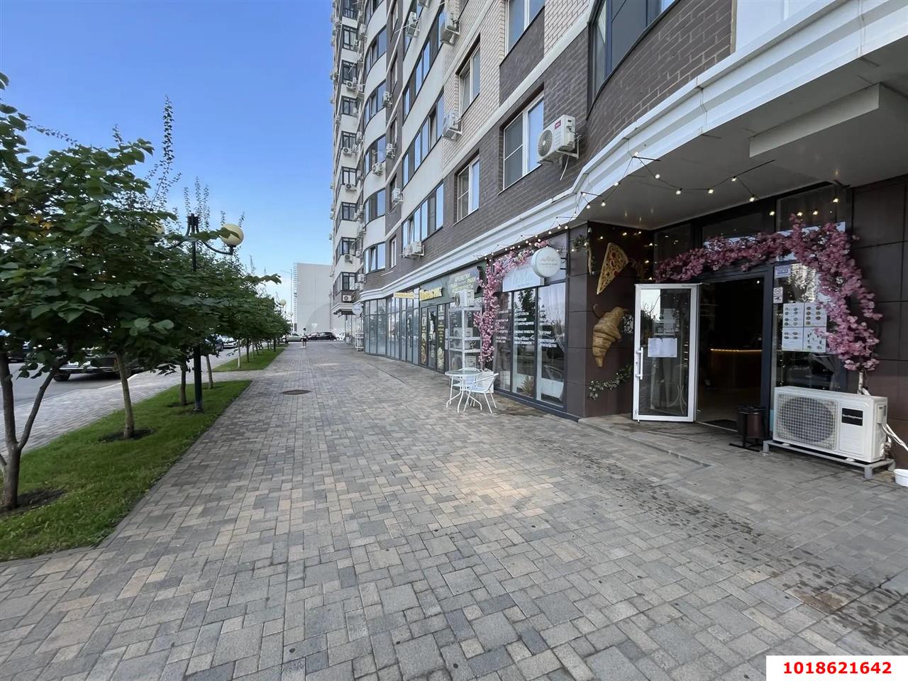 Фото №12: Торговое помещение 65&nbsp;м², 1/20&nbsp;эт. - Краснодар, Прикубанский внутригородской округ, Россинского, мкр. жилой комплекс Атлант, ул. Адмирала Крузенштерна, 6к3