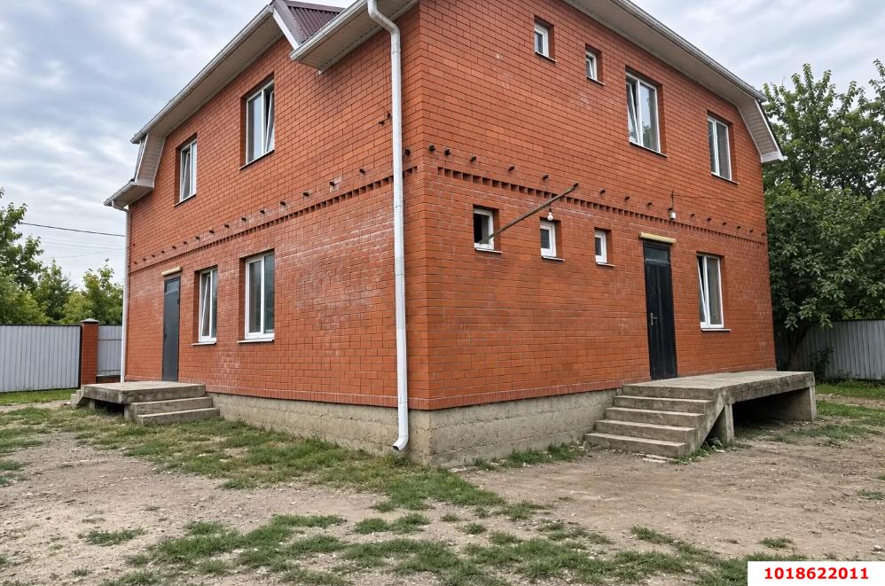Фото №3: Дом 242&nbsp;м² + 8.12&nbsp;сот., 2&nbsp;эт. - Краснодар, Прикубанский внутригородской округ, СТ Садовод-2, мкр. СНТ Садовод 2, ул. Абрикосовая, 25
