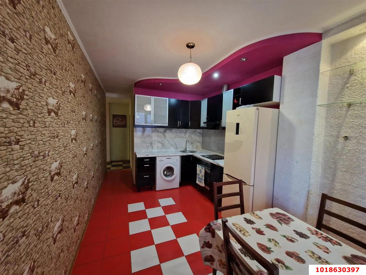 Фото №1: 2-комнатная квартира 62&nbsp;м², 1/4&nbsp;эт. - Краснодар, Прикубанский внутригородской округ, мкр. Сады Калинина, ул. Владимирская, 5