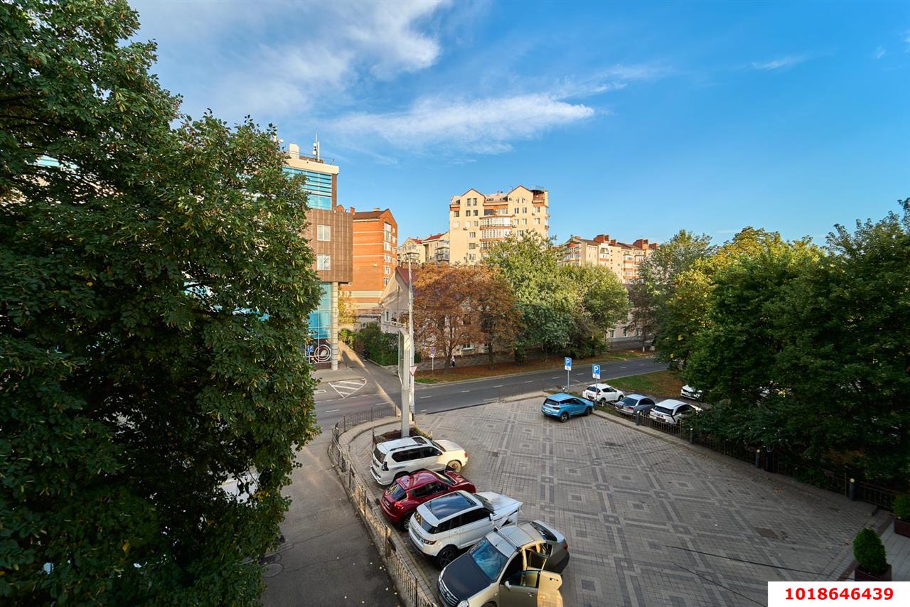 Фото №25: 3-комнатная квартира 107&nbsp;м², 3/5&nbsp;эт. - Краснодар, мкр. Западный внутригородской округ, ул. имени Дзержинского, 35