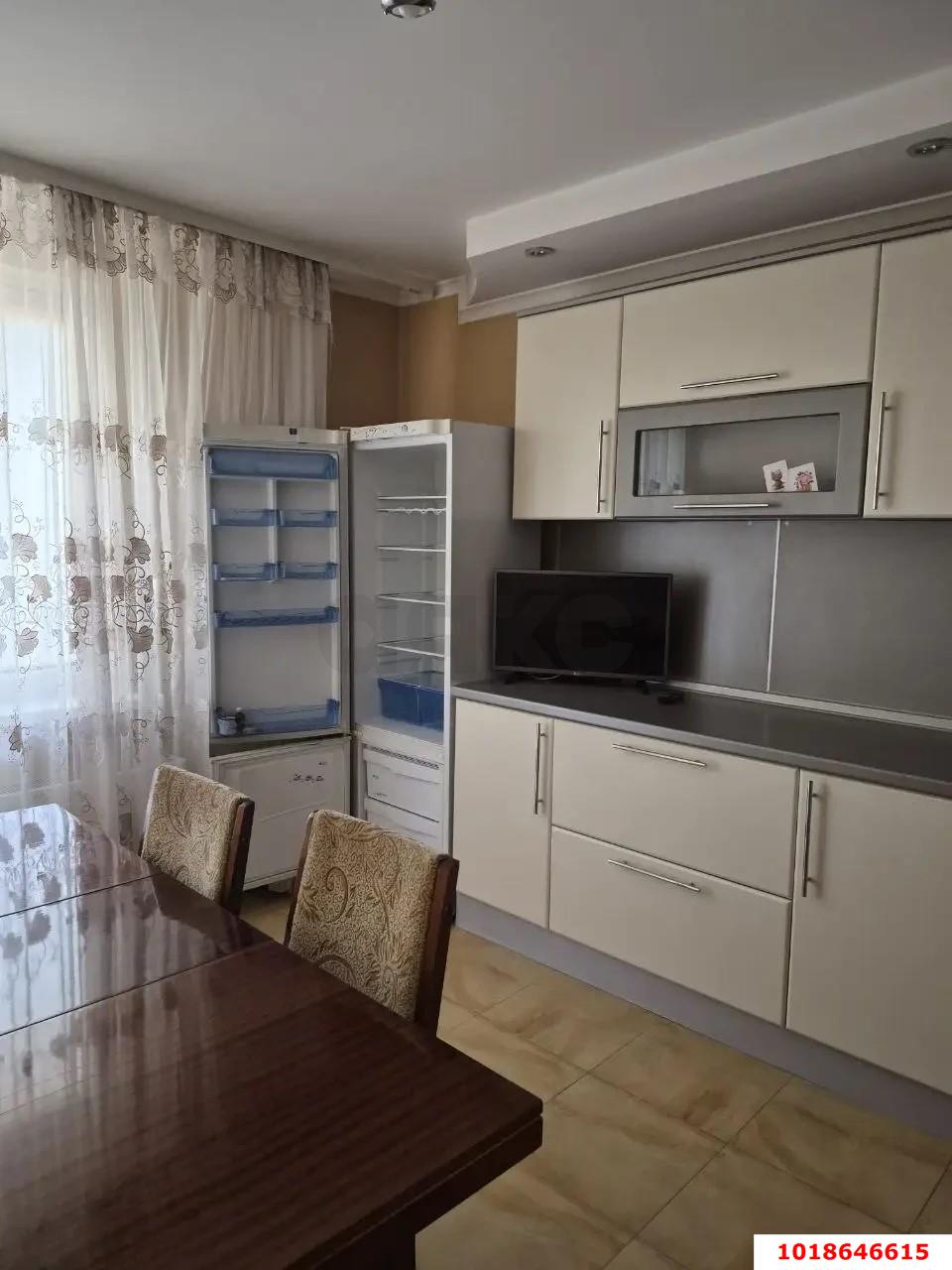 Фото №1: 2-комнатная квартира 71&nbsp;м², 11/16&nbsp;эт. - Краснодар, Прикубанский внутригородской округ, мкр. Репино, пр-д Репина, 28