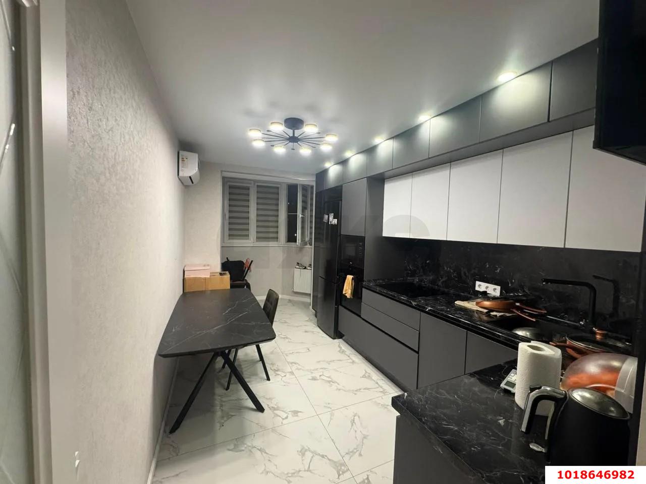 Фото №4: 3-комнатная квартира 60&nbsp;м², 4/17&nbsp;эт. - Краснодар, Прикубанский внутригородской округ, имени Петра Метальникова, мкр. ЖК Времена Года 3, ул. Цезаря Куникова, 24к1