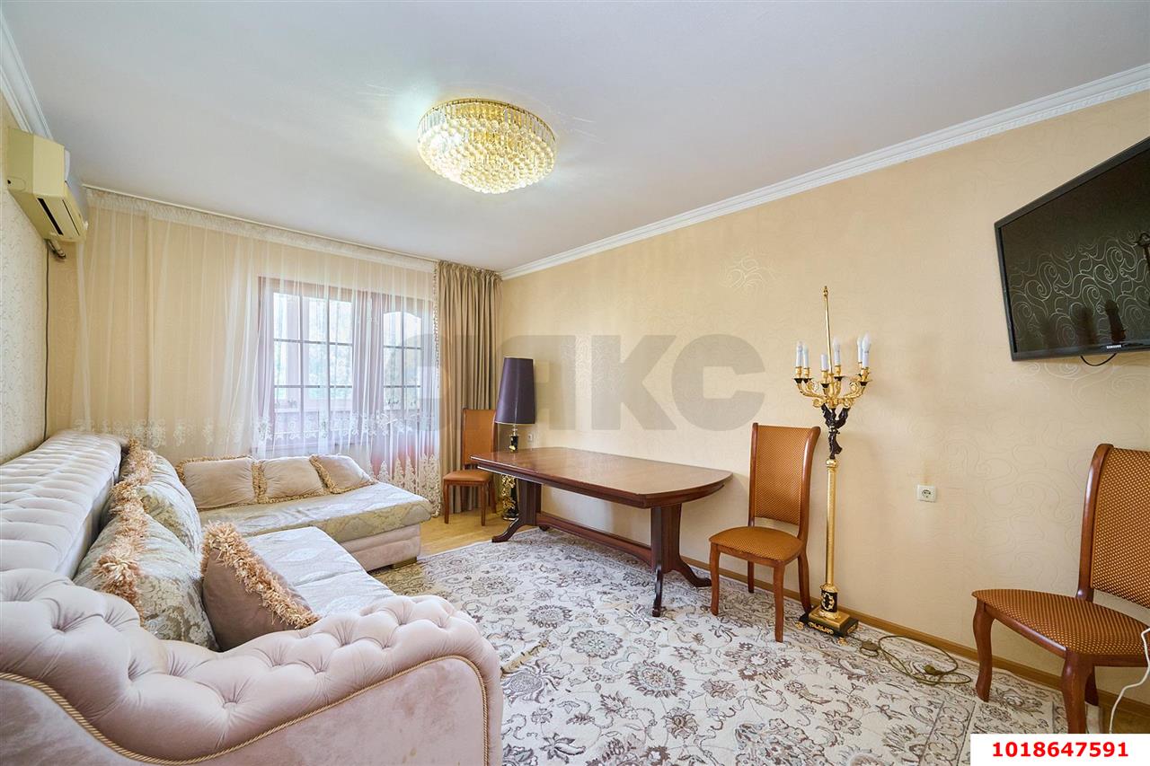 Фото №7: 3-комнатная квартира 70&nbsp;м², 5/10&nbsp;эт. - Краснодар, Западный внутригородской округ, мкр. Юбилейный, пр-кт Чекистов, 4