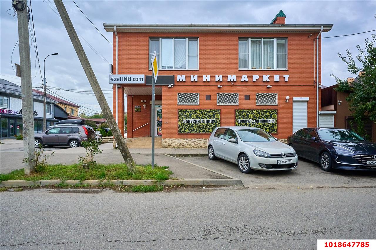 Фото №2: Дом 282&nbsp;м² + 3.3&nbsp;сот., 2&nbsp;эт. - Краснодар, Карасунский внутригородской округ, ж/м Пашковский, ул. Выгонная, 22