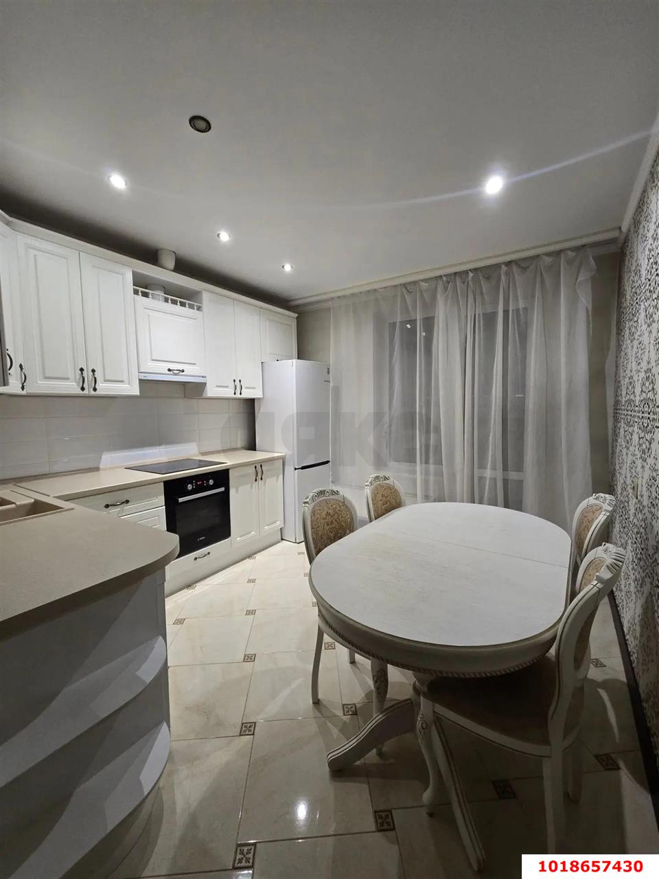 Фото №4: 1-комнатная квартира 50&nbsp;м², 12/21&nbsp;эт. - Краснодар, Карасунский внутригородской округ, Пашковский, мкр. жилой комплекс Империал, ул. Бородинская, 137/1