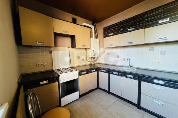 Фото №1: 2-комнатная квартира 68 м², 1/5 эт. - Краснодар, мкр. Музыкальный, ул. имени Ф.И. Шаляпина, 33/2литА
