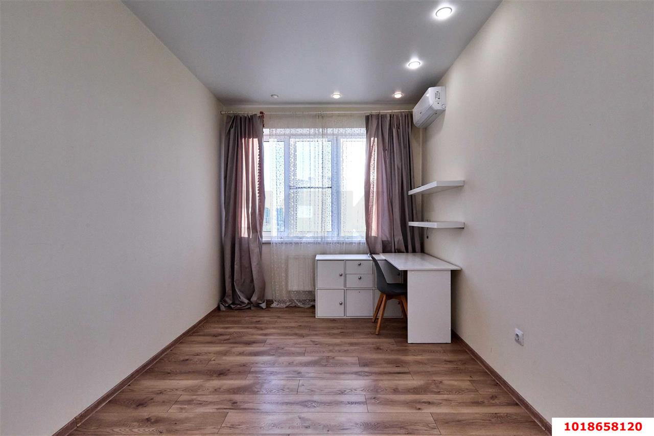 Фото №8: 2-комнатная квартира 70&nbsp;м², 11/17&nbsp;эт. - Краснодар, Центральный внутригородской округ, мкр. Центральный, ул. Митрофана Седина, 51/1