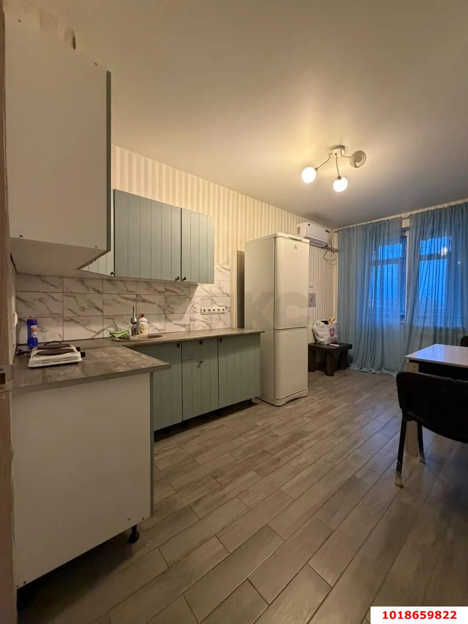 Фото №7: 1-комнатная квартира 43&nbsp;м², 4/6&nbsp;эт. - Краснодар, Прикубанский внутригородской округ, Прикубанский внутригородской округ, жилой комплекс Мирный, мкр. жилой комплекс Мирный, ул. им. Сорока А.М., 2