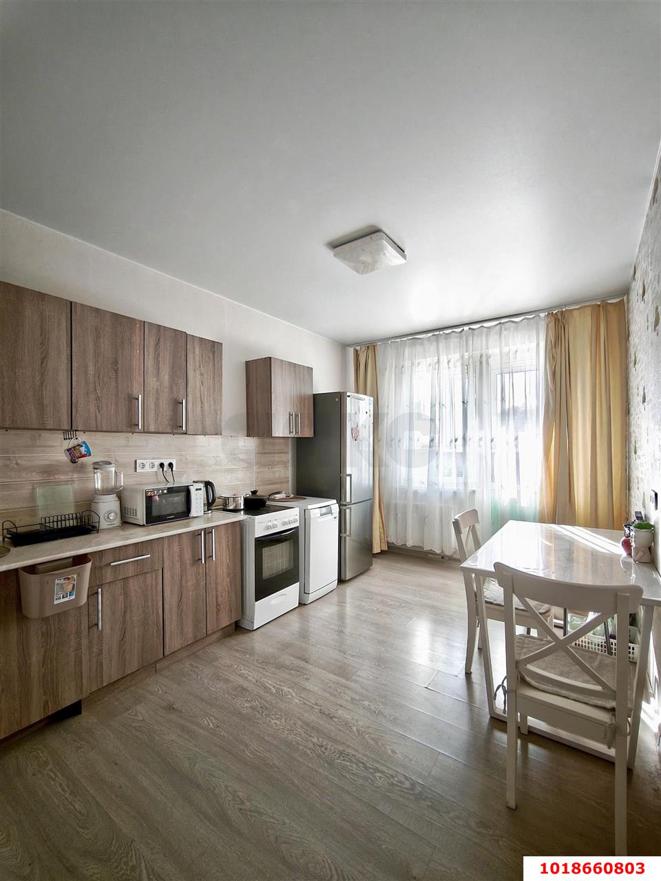 Фото №1: 2-комнатная квартира 60&nbsp;м², 5/5&nbsp;эт. - Краснодар, Прикубанский внутригородской округ, мкр. жилой комплекс Краски, ул. Краеведа Соловьёва, 6к1