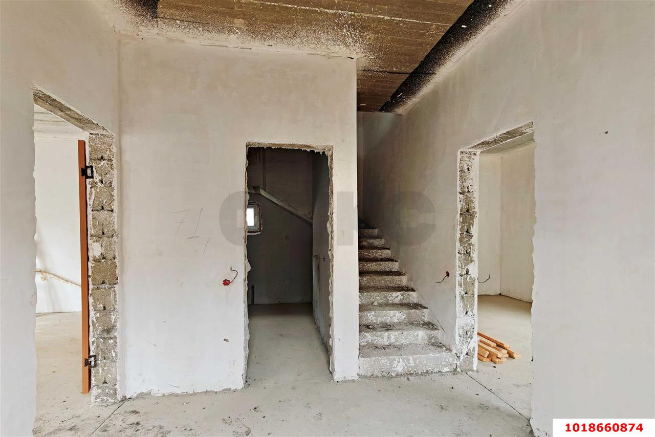 Фото №10: Дом 140&nbsp;м² + 3.5&nbsp;сот., 2&nbsp;эт. - Краснодар, Прикубанский внутригородской округ, мкр. КП Золотой город, ул. Гороховецкая, 44